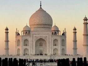 তাজমহলের ইতিহাস সম্পর্কে একটি প্রবন্ধ